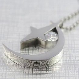 Måne Og Stjerne Med Zirkon Titanium Halskædevedhæng