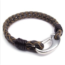 Behændigt Design I Delikate Farver I Fremragende Kvalitet Med Titaniumlæderarmbånd