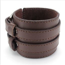 Behændigt Design I Delikate Farver I Fremragende Kvalitet Med Titaniumlæderarmbånd