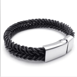 Behændigt Design, Delikate Farver, Stabilt Titanium Læderarmbånd Af Høj Kvalitet