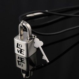 Moderigtig Kærlighed Titanium Lås Halskæde Vedhæng
