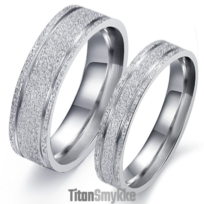 Holdbar I Brug Perlesand Titanium Ring Til Elskere