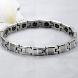 Komplet I Specifikationer Health Titanium Lodestone Armbånd
