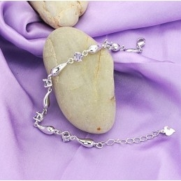 Holdbar I Brug Lilla Platinbelagt Titanarmbånd Til Kvinder Med Diamanter