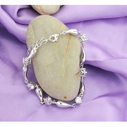 Kvalitets- Og Kvantitetssikret Platinbelagt Titanarmbånd Med Diamanter Til Kvinder