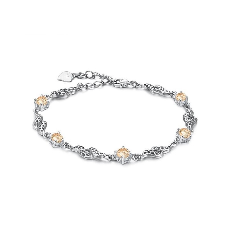 Høj Kvalitet, Hul Platinbelagt Titanarmbånd Til Kvinder Med Diamanter Høj Kvalitet, Hul Platinbelagt Titanarmbånd Til Kvinder Med Diamanter