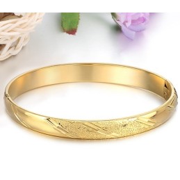 Kvalitets- Og Kvantitetssikret Kvindelig Scrub-Armbånd I 18 Karat Forgyldt