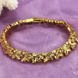 Kendt For Sit Fine Kvalitets 18 Karat Forgyldte Armbånd Til Kvinder