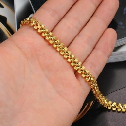 Bredt Udvalg Af 18 Karat Forgyldt Armbånd Til Kvinder