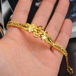 Høj Kvalitet, Udsøgt Dekorativt Mønster I 18 Karat Forgyldt Armbånd Til Kvinder