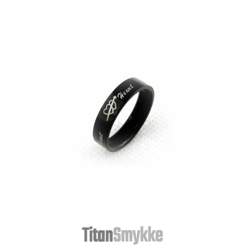One Arrow Piercing Through Two Hearts Herre 6Mm Sort Titanium Ring One Arrow Piercing Through Two Hearts Herre 6Mm Sort Titanium Ring