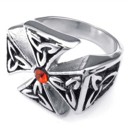 Titanium Korsring Med Rød Zirkon