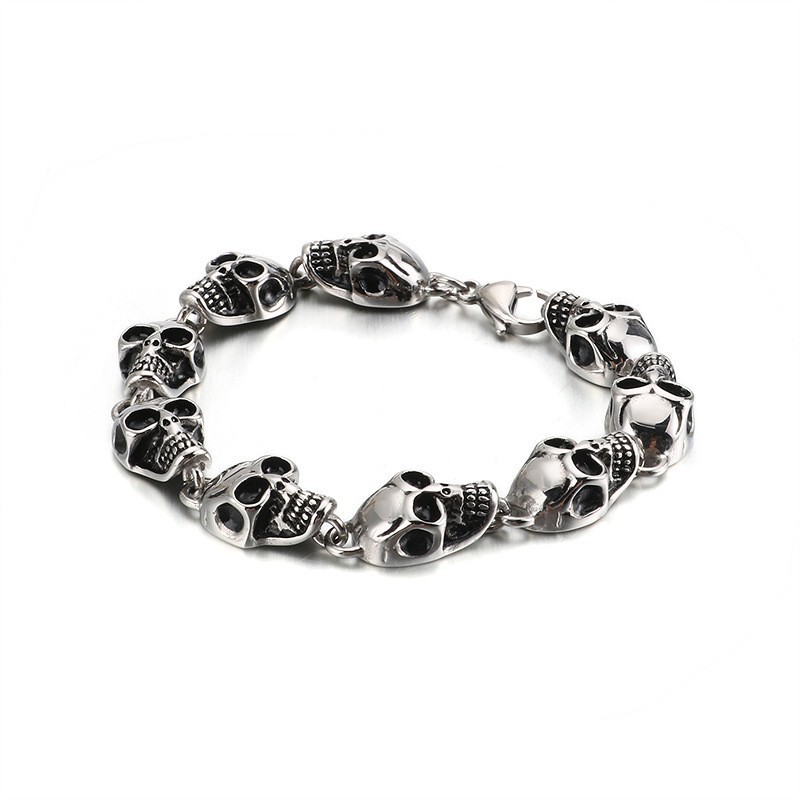 Overdrevet Cool Kranietitanarmbånd Til Mænd