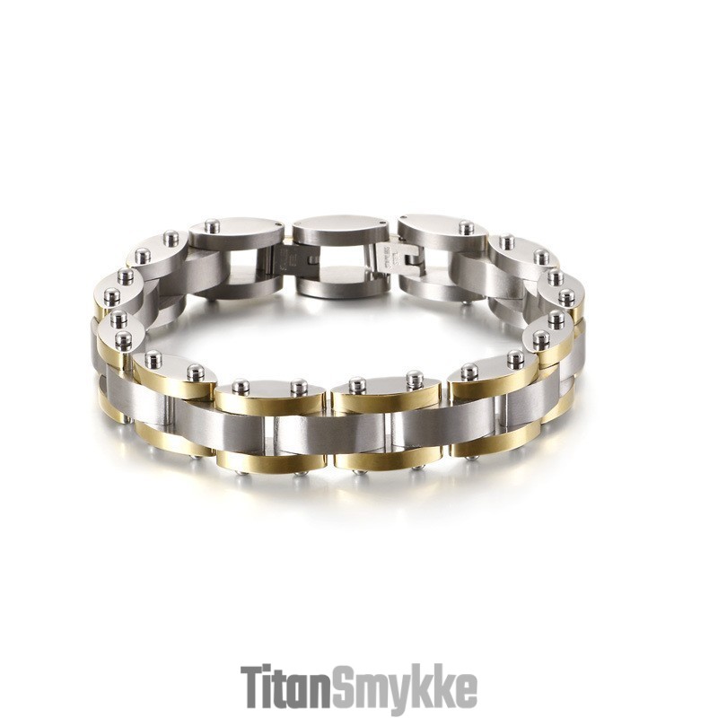 Kombination Af Kraftig Tekstureret Titaniumarmbånd Til Mænd
