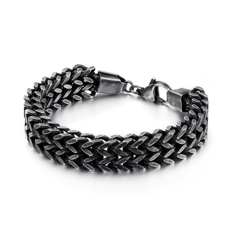 Dobbeltlags V-Formet Overlord Chain Titanium Armbånd Til Mænd Dobbeltlags V-Formet Overlord Chain Titanium Armbånd Til Mænd