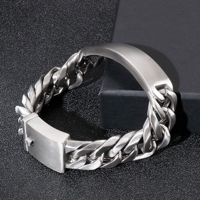 Chic Gothic Rock Style Sand Face Bent Brand Herre Titanium Armbånd