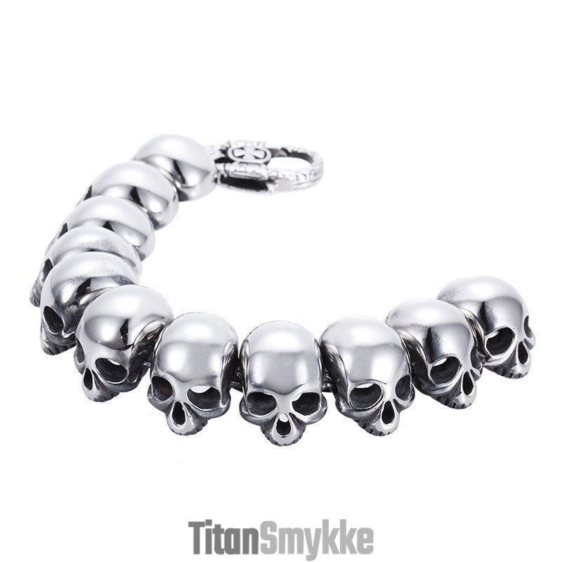 Moderigtigt, Cool Poleret Kranium Med Krydsede Knogler I Titanium Til Mænd Moderigtigt, Cool Poleret Kranium Med Krydsede Knogler I Titanium Til Mænd