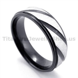 Sort Titaniumring Med Diamant