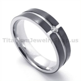 Sort Titaniumring Med Diamant