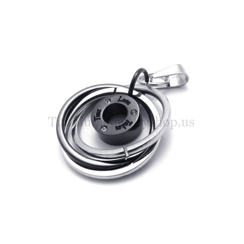 Sort Multiring Graveret Med "Take Time Love" Titaniumvedhæng