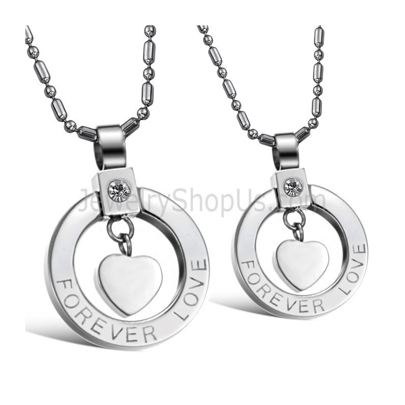 Titanium Sølv Kæreste "Forever Love" Kærlighedsvedhæng Med Rhinsten Og Gratis Kæder C415 Titanium Sølv Kæreste "Forever Love" Kærlighedsvedhæng Med Rhinsten Og Gratis Kæder C415