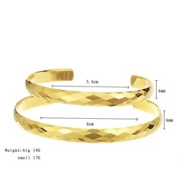 Højglanspoleret Wolframguld Armbånd Med Indviklet, Facetteret Design Og Pararmbånd C893