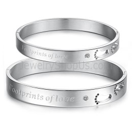 Tatanium "Footprints Of Love" Pararmbånd Med Hule Fodspor Og Rhinsten C850