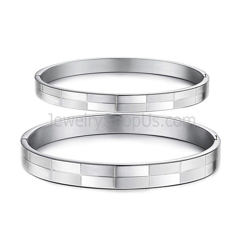 Tatanium Simple-Gitter Pararmbånd C855