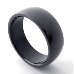 Poleret Sort Titaniumring