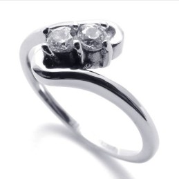Diamantring I Titanium Til Kvinder