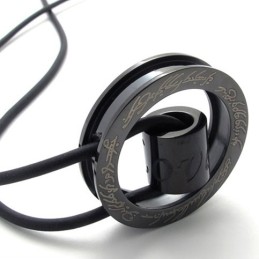 Sort Ring Titanium Vedhæng