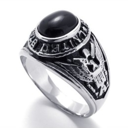 Ædelstensring I Titanium