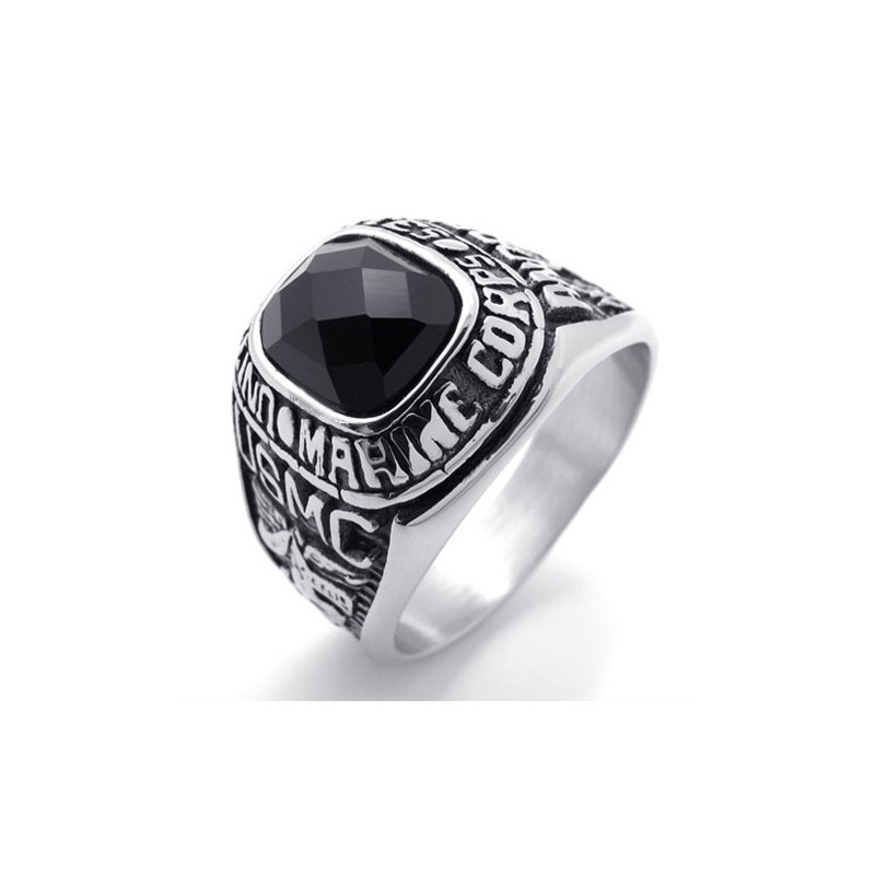 Ædelstensring I Titanium